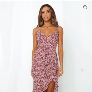 Hello Molly 	
Hit The Like Button Midi Dress Wine